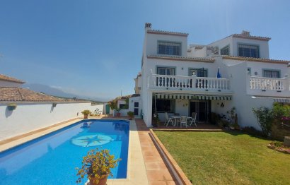 Resale - House - Detached Villa - Manilva - La Duquesa