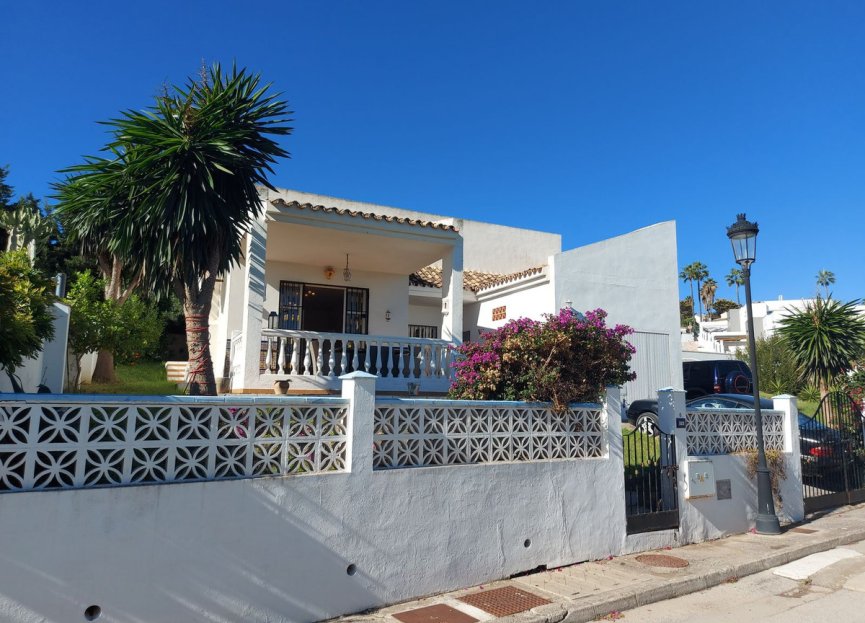 Resale - House - Detached Villa - Manilva - La Duquesa