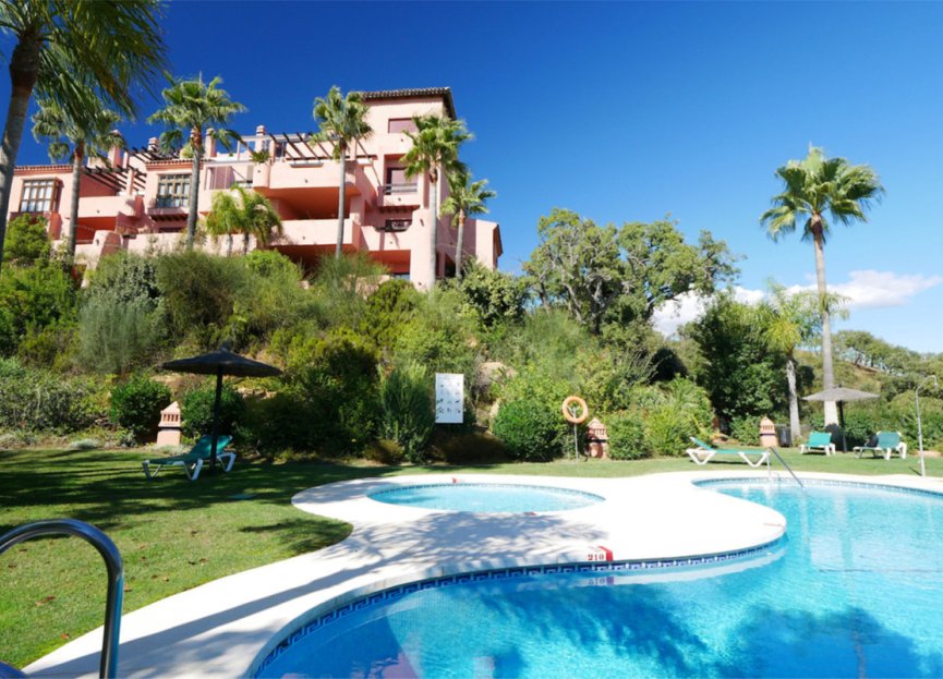 Resale - Apartment - Penthouse - Marbella - La Mairena