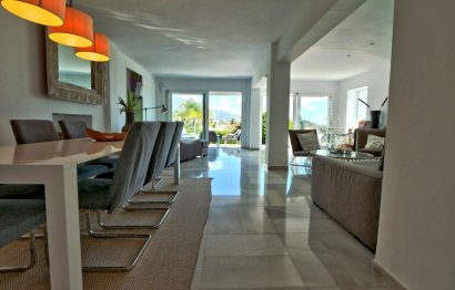 Resale - Apartment - Duplex - Marbella - Nueva Andalucia