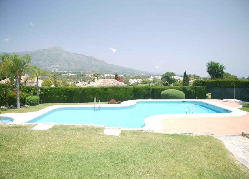 Resale - Apartment - Duplex - Marbella - Nueva Andalucia