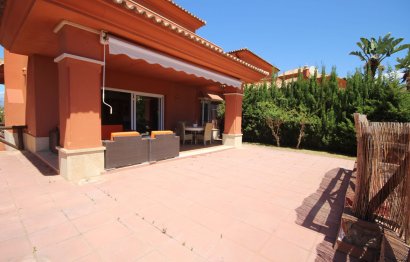 Resale - House - Semi-Detached House - Marbella - Santa Clara