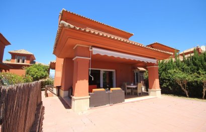 Resale - House - Semi-Detached House - Marbella - Santa Clara