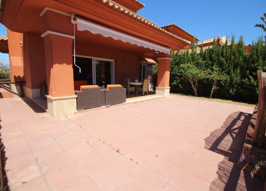 Resale - House - Semi-Detached House - Marbella - Santa Clara