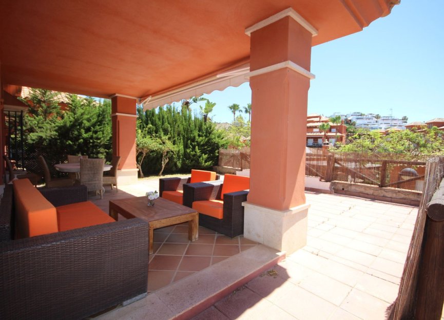 Resale - House - Semi-Detached House - Marbella - Santa Clara