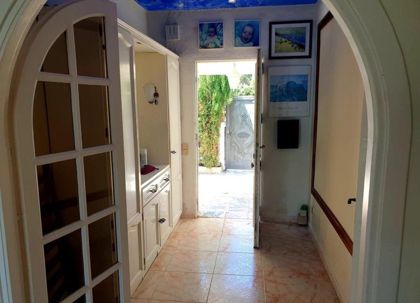 Resale - House - Detached Villa - Marbella - Marbesa