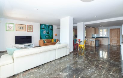 Resale - Apartment - Middle Floor Apartment - Fuengirola - Carvajal