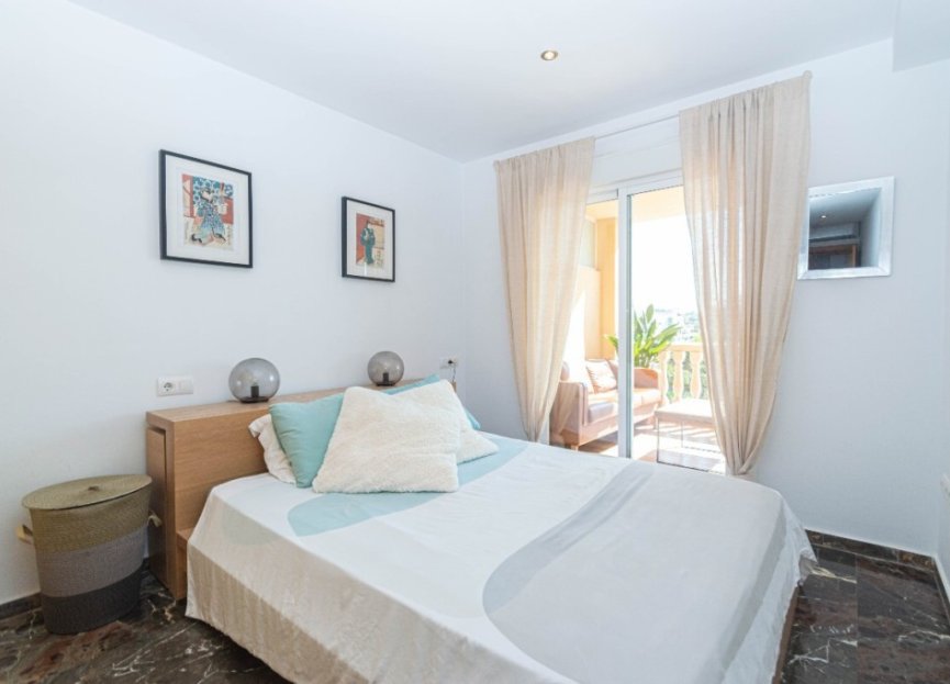 Resale - Apartment - Middle Floor Apartment - Fuengirola - Carvajal