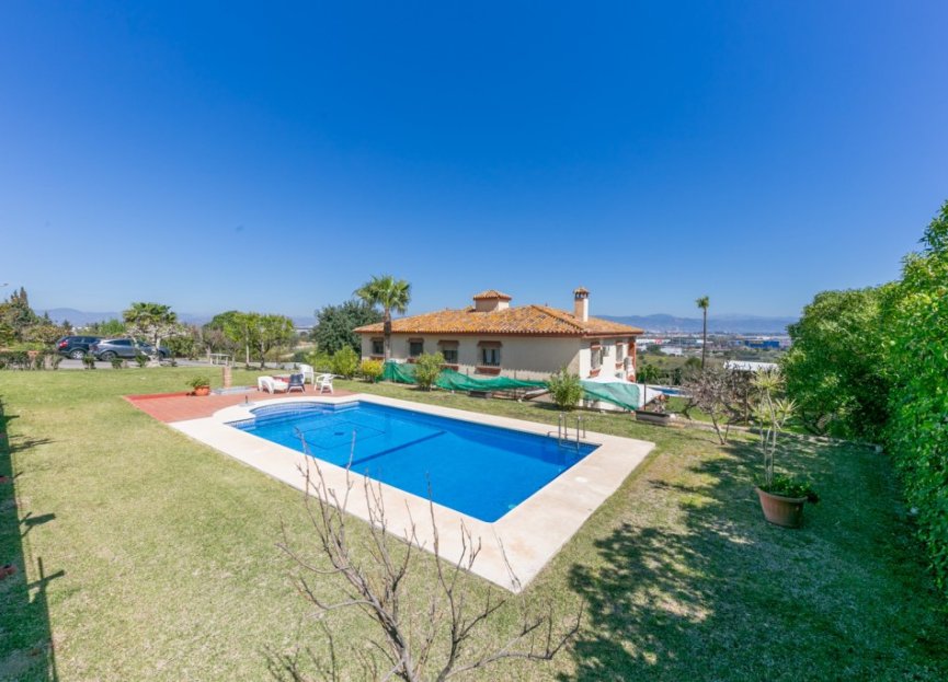 Resale - House - Detached Villa - Torremolinos