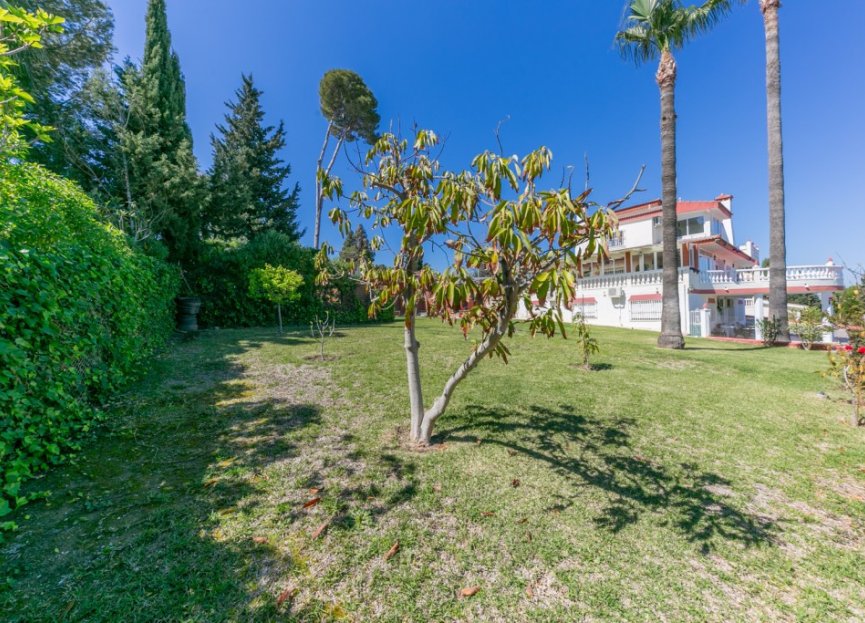 Resale - House - Detached Villa - Torremolinos