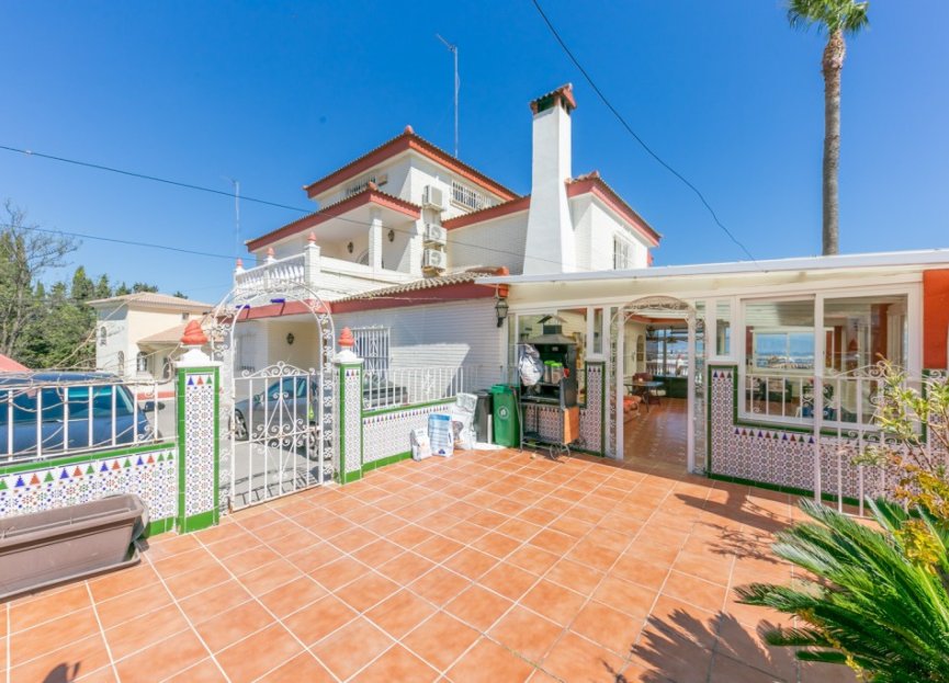 Resale - House - Detached Villa - Torremolinos