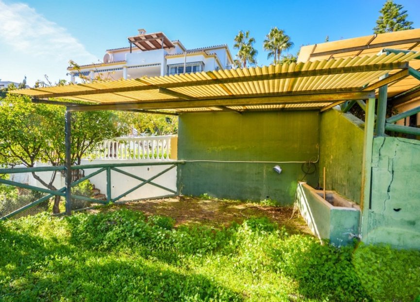 Resale - House - Detached Villa - Estepona - Estepona Centro