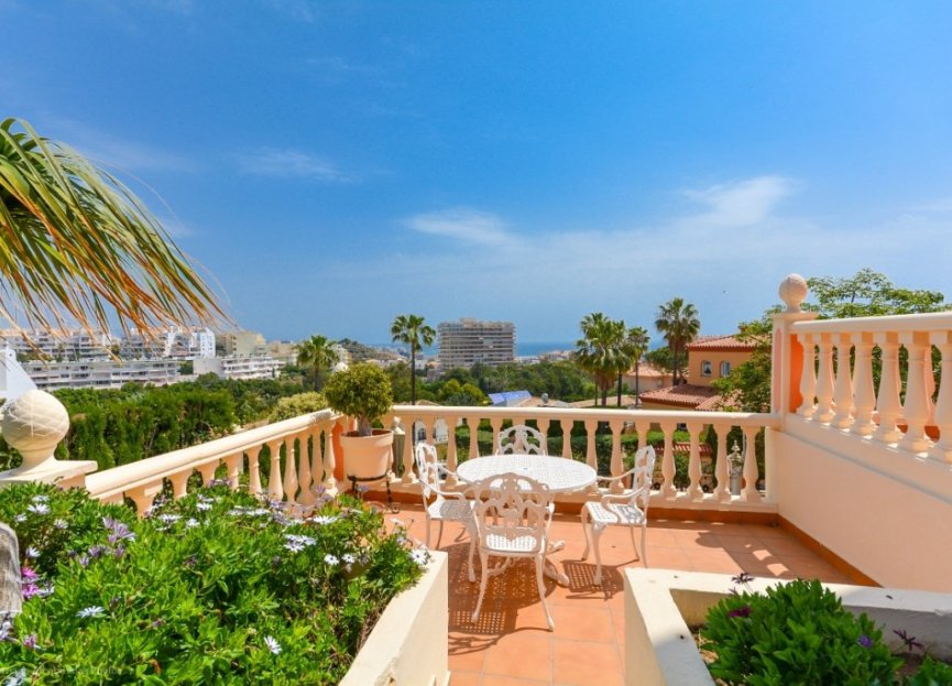 Resale - House - Detached Villa - Benalmádena - Benalmadena Centro