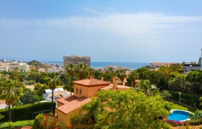 Resale - House - Detached Villa - Benalmádena - Benalmadena Centro