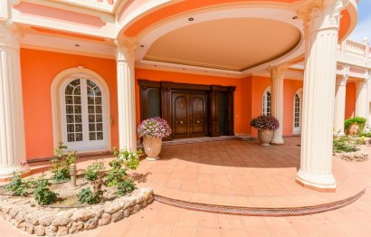 Resale - House - Detached Villa - Benalmádena - Benalmadena Centro