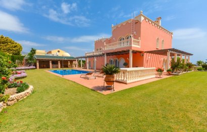 Resale - House - Detached Villa - Benalmádena - Benalmadena Centro