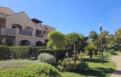 Resale - Apartment - Ground Floor Apartment - Marbella - Puerto Banús