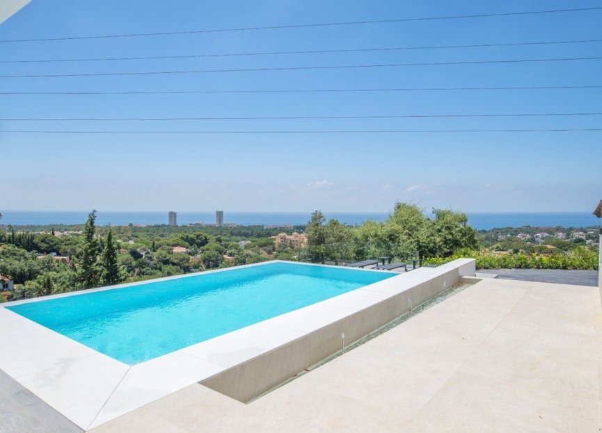 Resale - House - Detached Villa - Marbella - Elviria