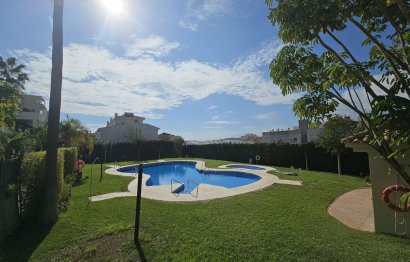 Resale - House - Townhouse - Estepona - Estepona Centro