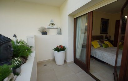 Resale - Apartment - Middle Floor Apartment - Estepona - Estepona Centro