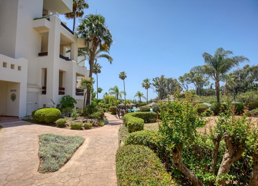 Resale - Apartment - Middle Floor Apartment - Estepona - Estepona Centro