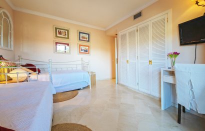 Resale - Apartment - Middle Floor Apartment - Marbella