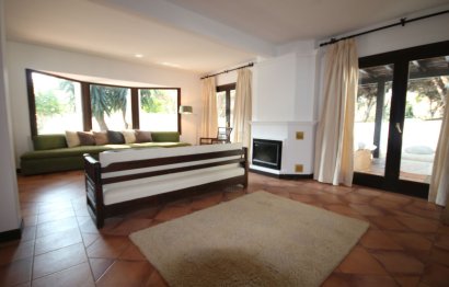 Resale - House - Detached Villa - Marbella - Elviria