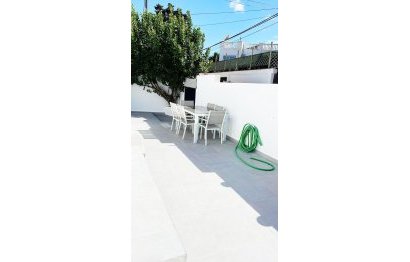 Resale - House - Semi-Detached House - Marbella - Costabella