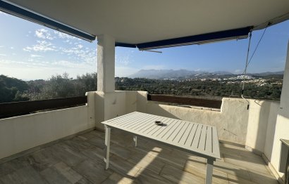 Resale - Apartment - Middle Floor Apartment - Marbella - Las Chapas