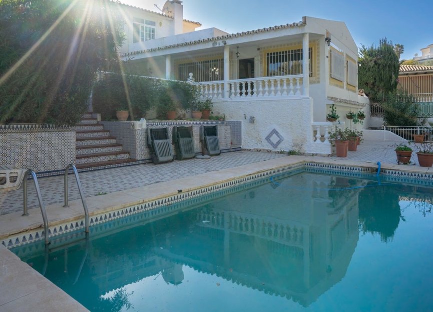 Resale - House - Detached Villa - Benalmádena - Arroyo de la Miel