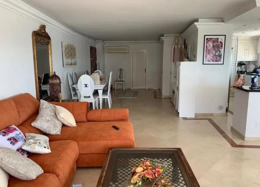 Resale - Apartment - Penthouse - Estepona - Estepona Centro