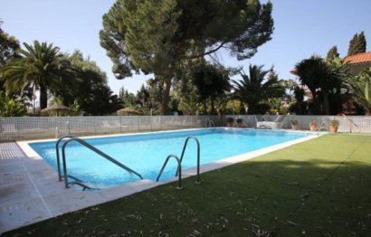 Resale - Apartment - Middle Floor Apartment - Marbella - Cortijo Blanco