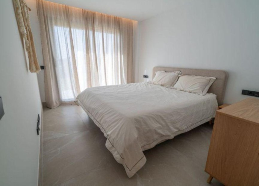 Resale - Apartment - Ground Floor Apartment - Marbella