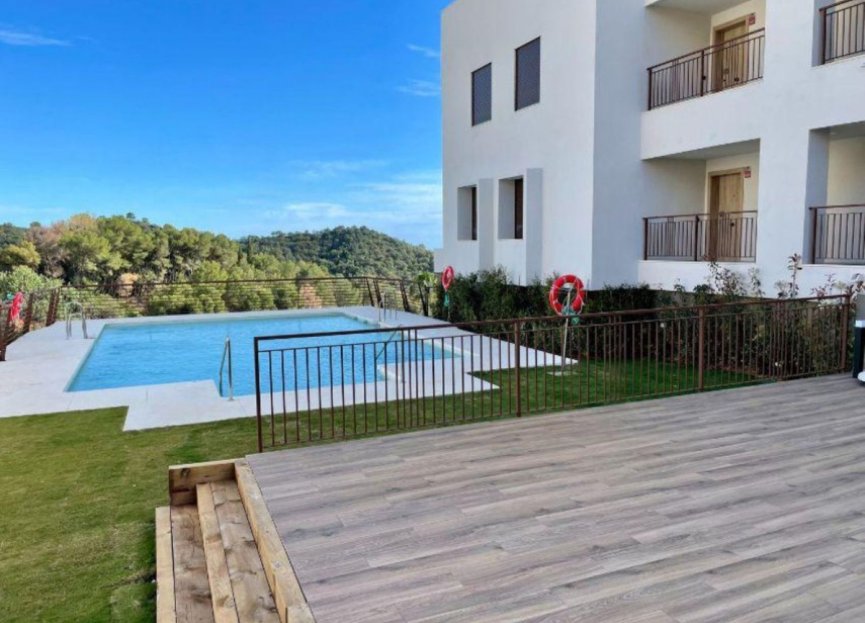 Resale - Apartment - Ground Floor Apartment - Marbella