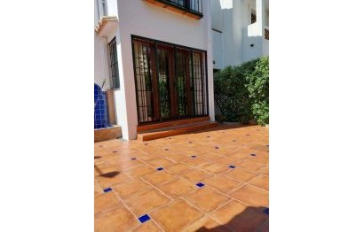 Resale - House - Semi-Detached House - Marbella - Marbella Centro