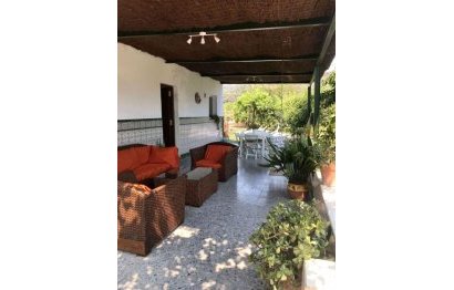 Resale - House - Finca - Cortijo - Estepona - Estepona Centro