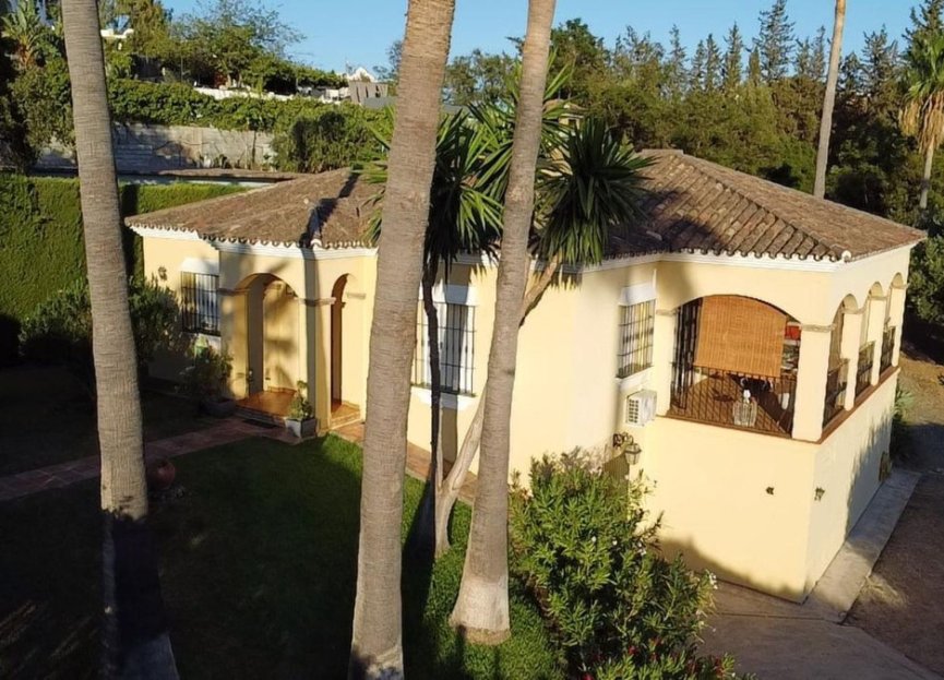 Reventa - House - Detached Villa - Estepona - Estepona Centro