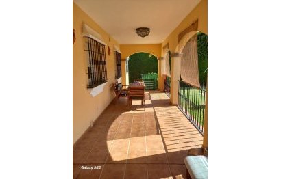 Resale - House - Detached Villa - Estepona - Estepona Centro