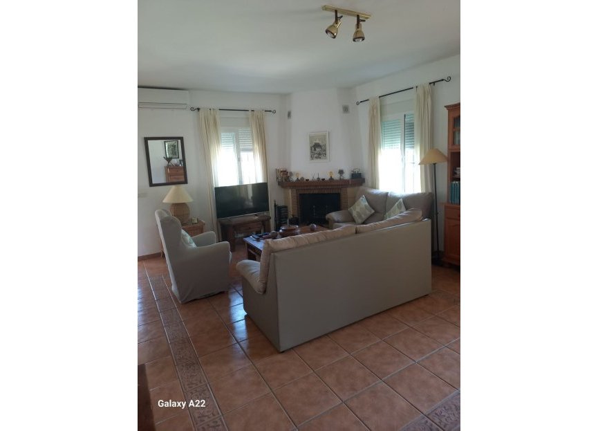 Resale - House - Detached Villa - Estepona - Estepona Centro