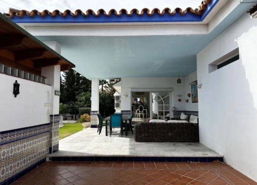 Reventa - House - Detached Villa - Marbella - Marbella Centro