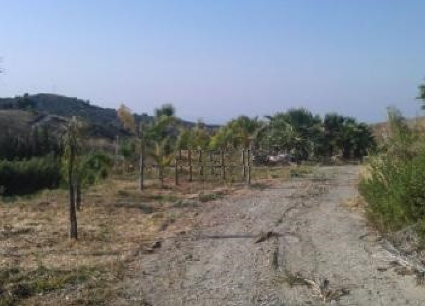 Reventa - Plot - Land - Estepona - Estepona Centro