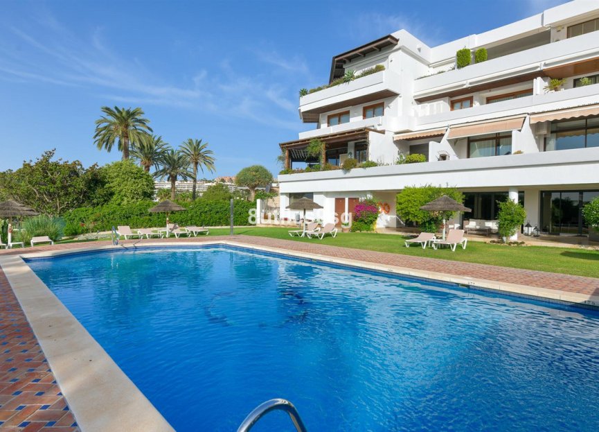 Resale - Apartment - Middle Floor Apartment - Marbella - Nueva Andalucia