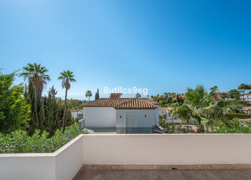 Resale - House - Detached Villa - Marbella - Nueva Andalucia