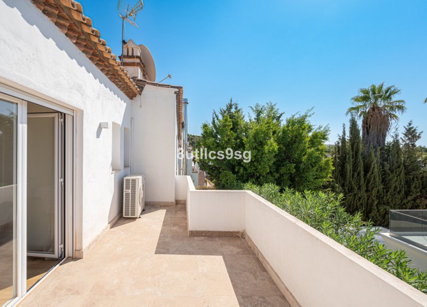 Reventa - House - Detached Villa - Marbella - Nueva Andalucia