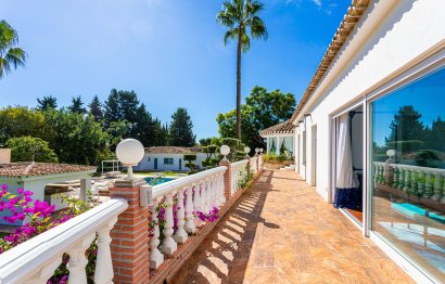 Resale - House - Detached Villa - Benalmádena - Benalmadena Centro