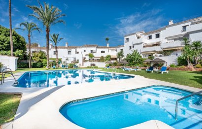 Resale - House - Townhouse - Marbella - Las Brisas