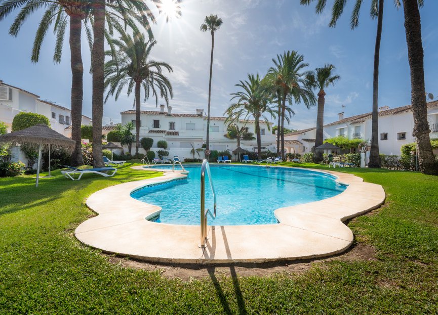 Resale - House - Townhouse - Marbella - Las Brisas