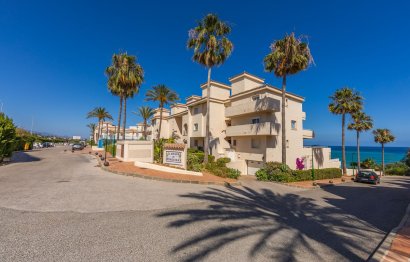 Resale - Apartment - Middle Floor Apartment - Estepona - Estepona Centro