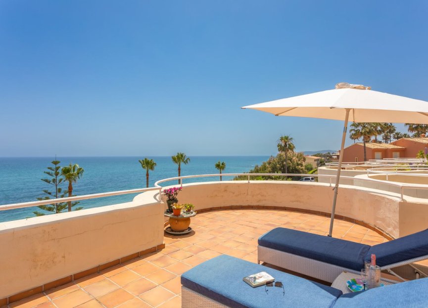 Resale - Apartment - Middle Floor Apartment - Estepona - Estepona Centro