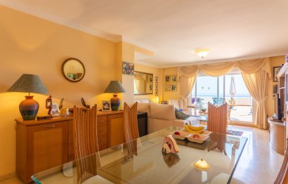 Resale - Apartment - Middle Floor Apartment - Estepona - Estepona Centro